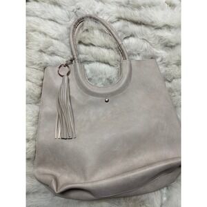 Tote‎ bag